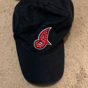 Stylish adjustable women’s vintage Cleveland with script I in red sequins.